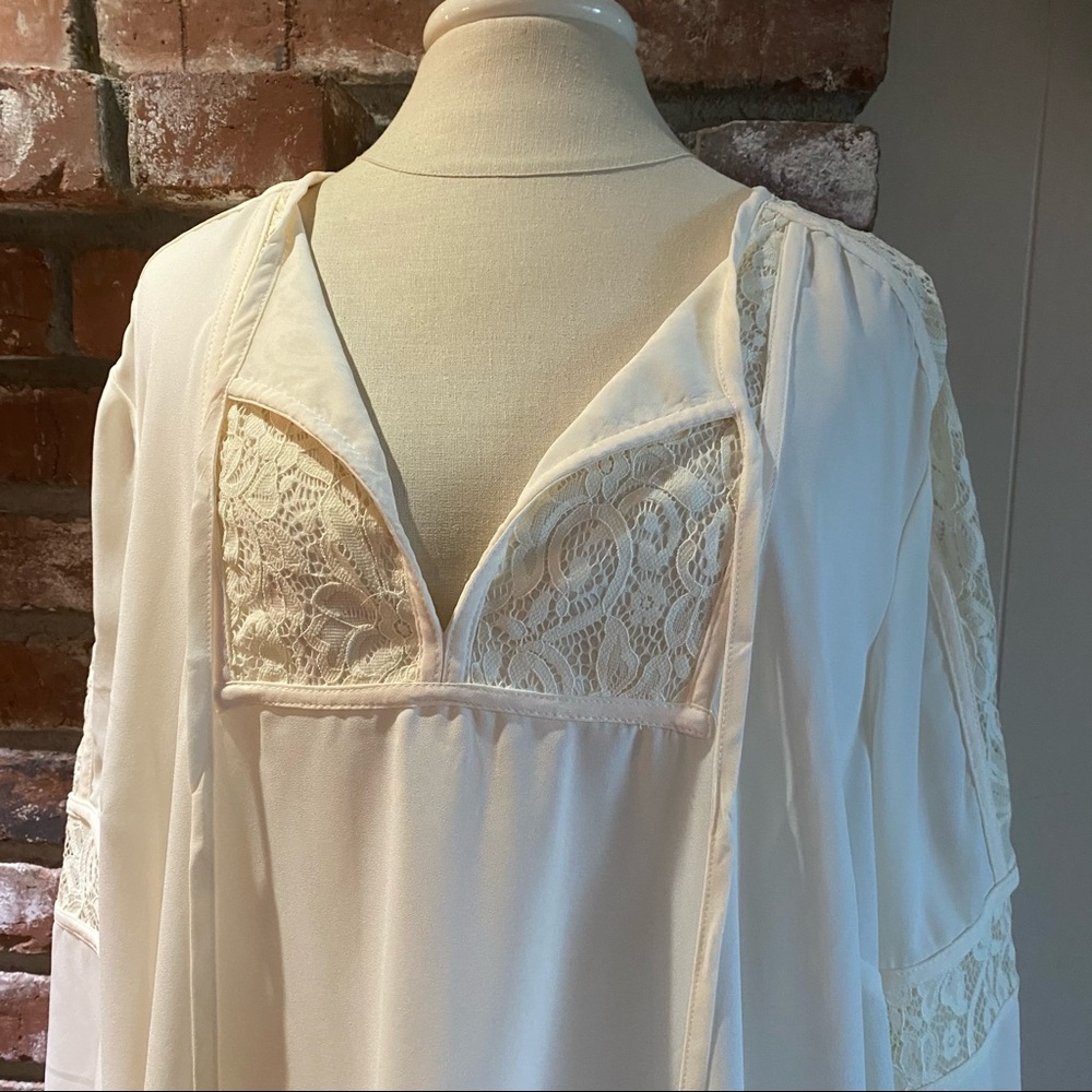 Beautiful blouse!